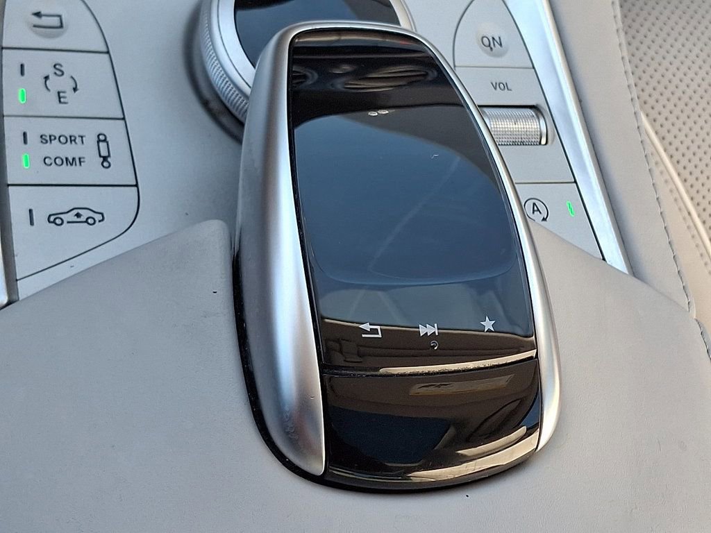 Used 2017 Mercedes-Benz S 550 4MATIC Sedan image 24