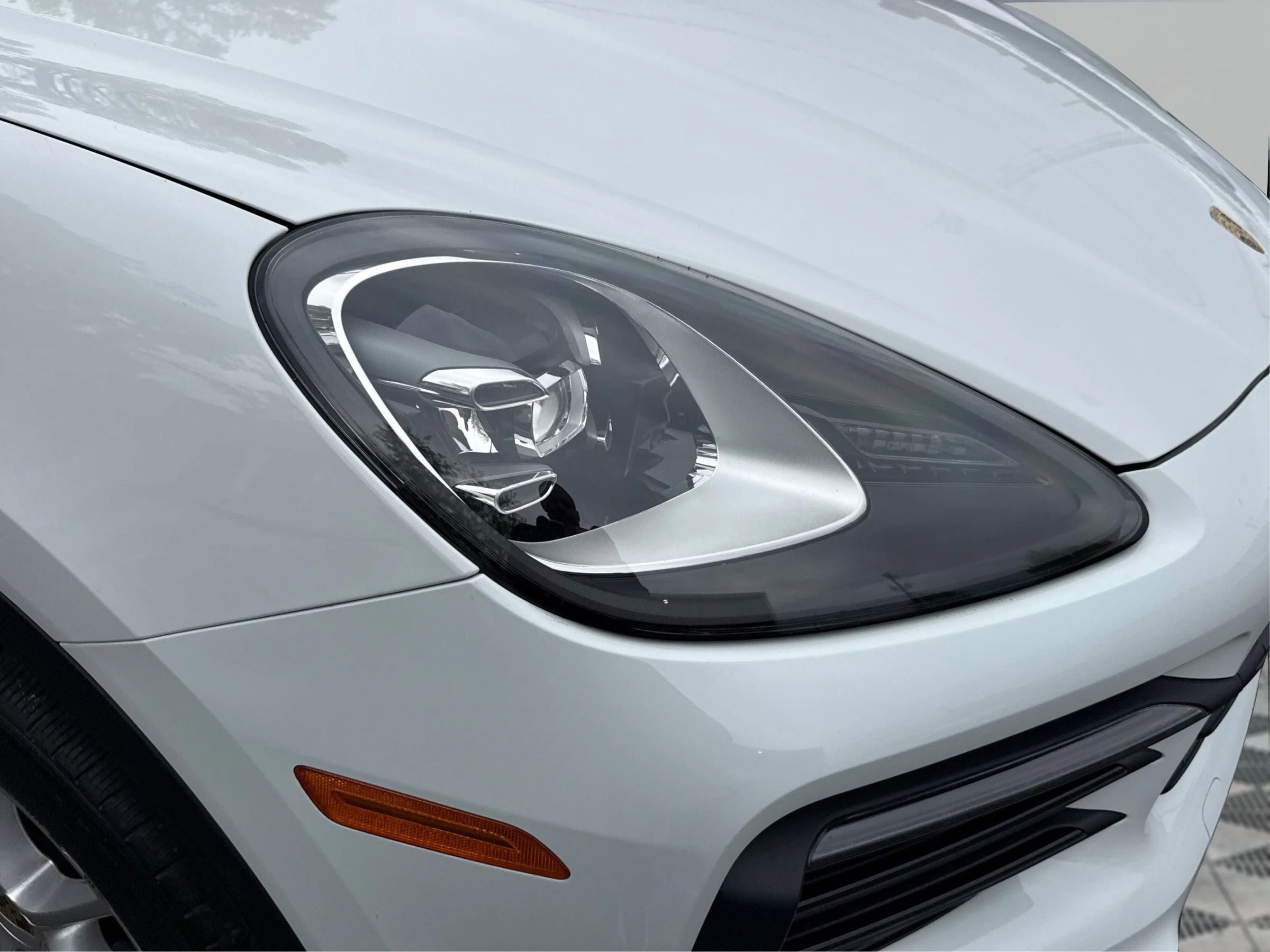 Used 2019 Porsche Cayenne AWD/4WD image 29