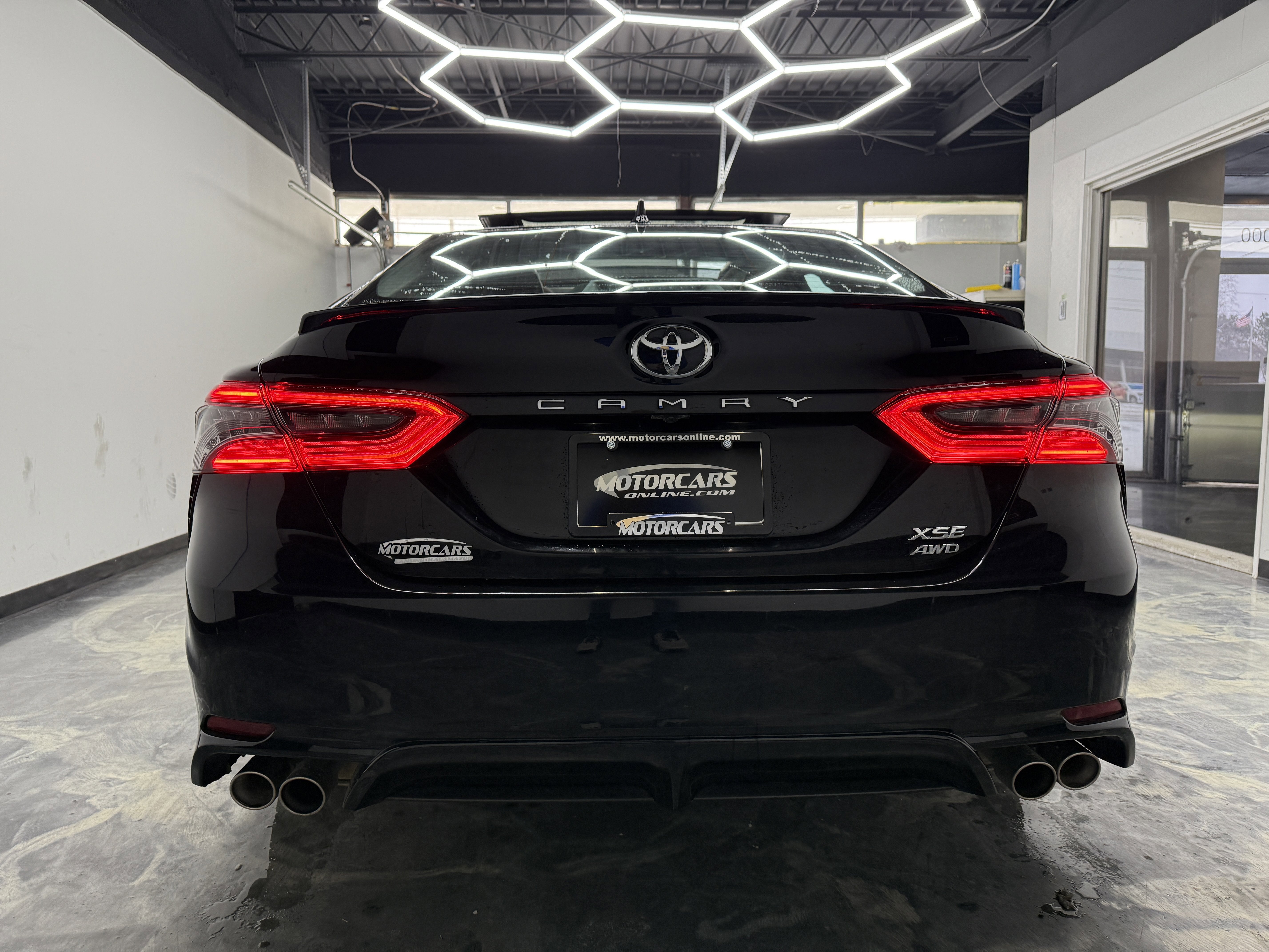 Used 2023 Toyota Camry XSE image 4