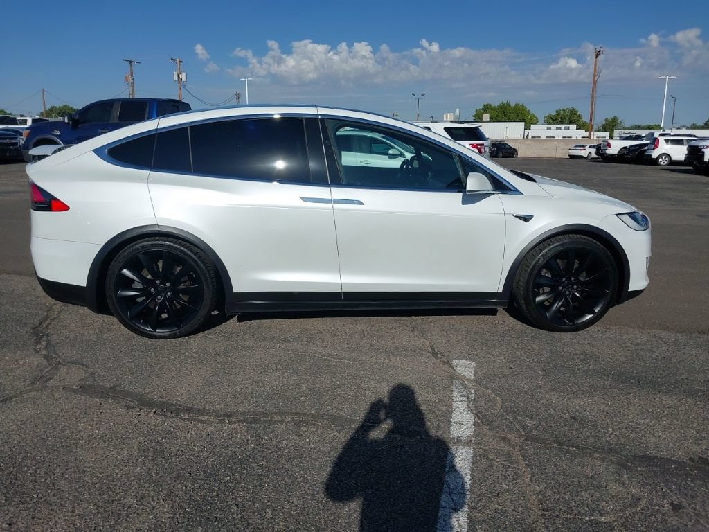 Used 2018 Tesla Model X 100D AWD/4WD image 5