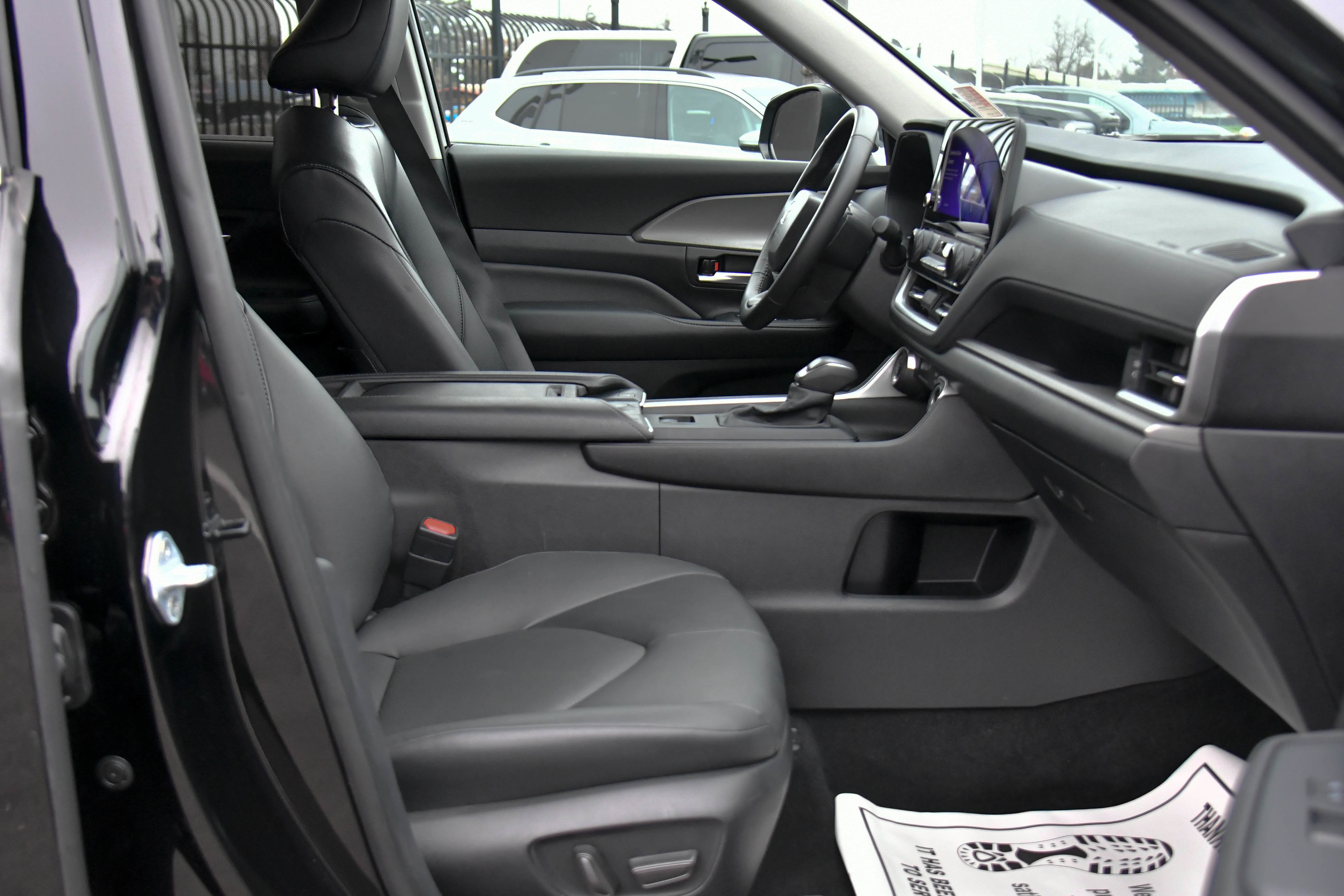 Used 2025 Toyota Grand Highlander AWD image 54