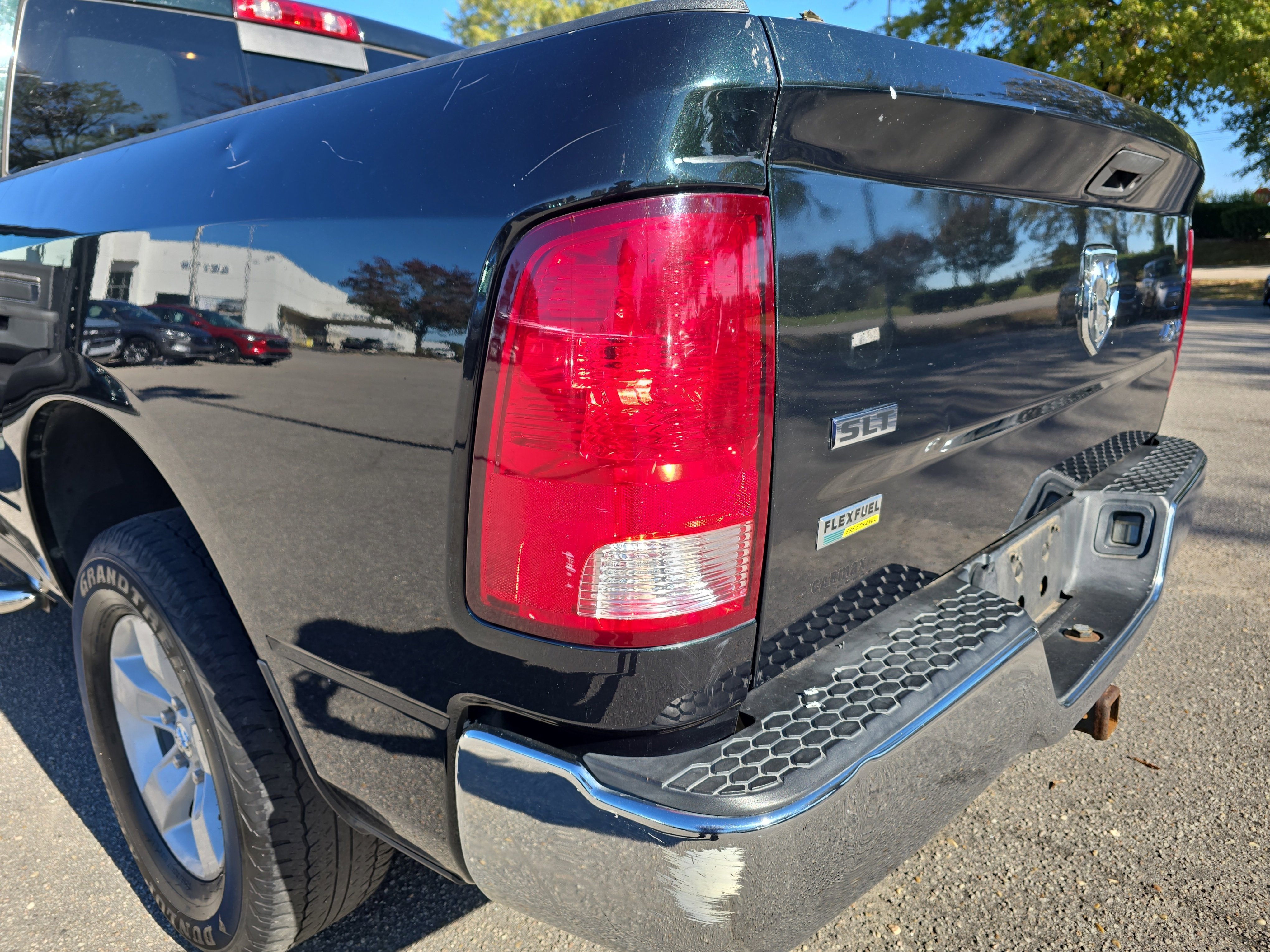 Used 2016 RAM 1500 Classic SLT image 33