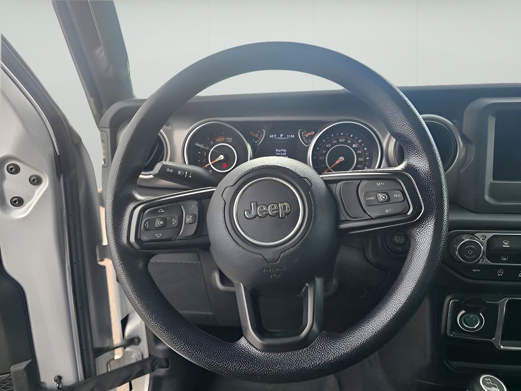 Used 2023 Jeep Wrangler Sport image 27