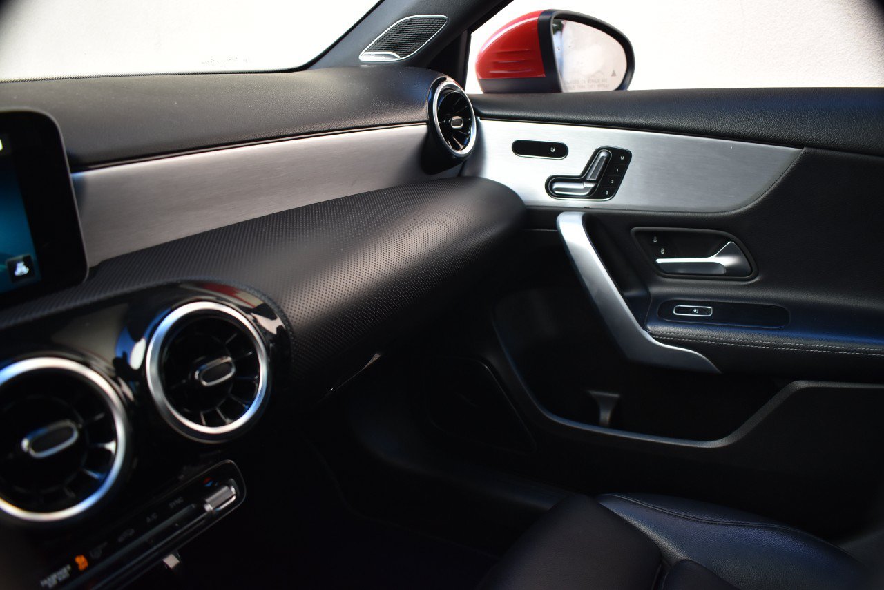Used 2019 Mercedes-Benz A 220 4MATIC image 33