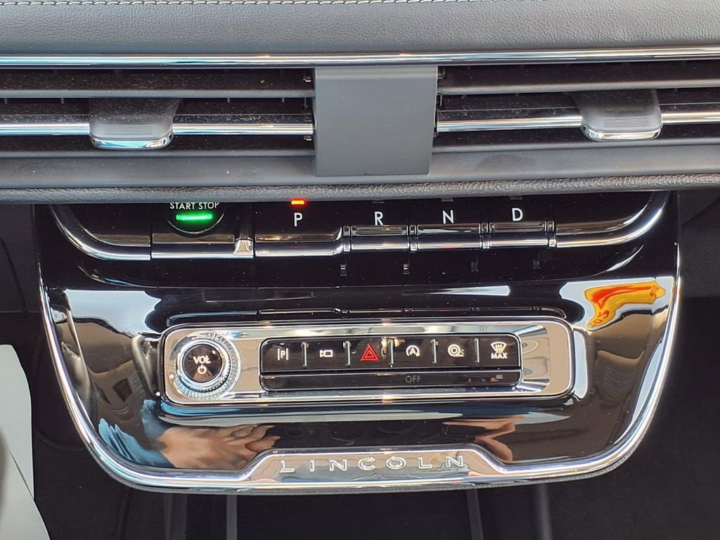 Used 2024 Lincoln Corsair Premiere w/ Equipment Group 101A image 19