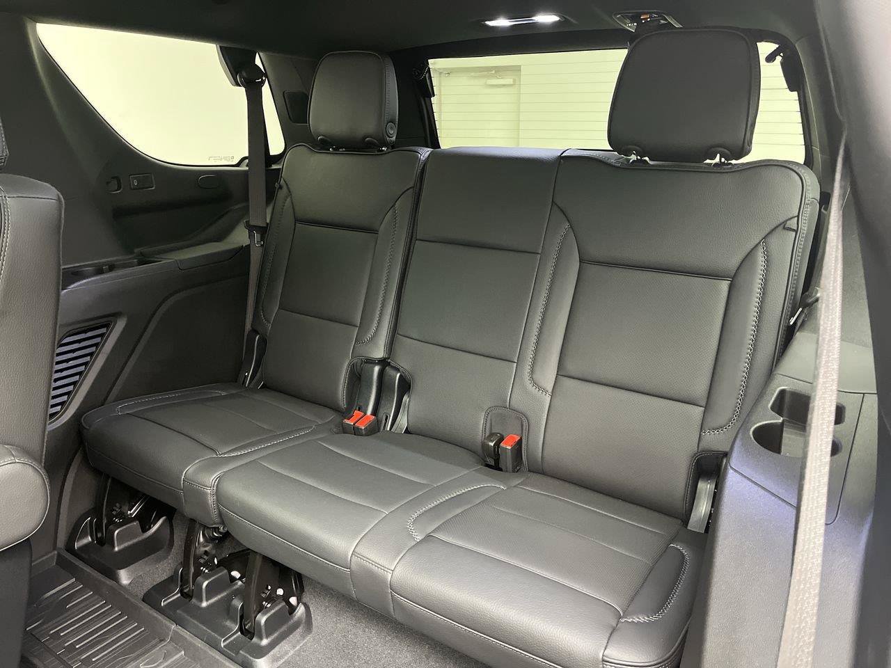 Certified 2025 GMC Yukon Denali w/ Sun & Power Step Package AWD/4WD image 15