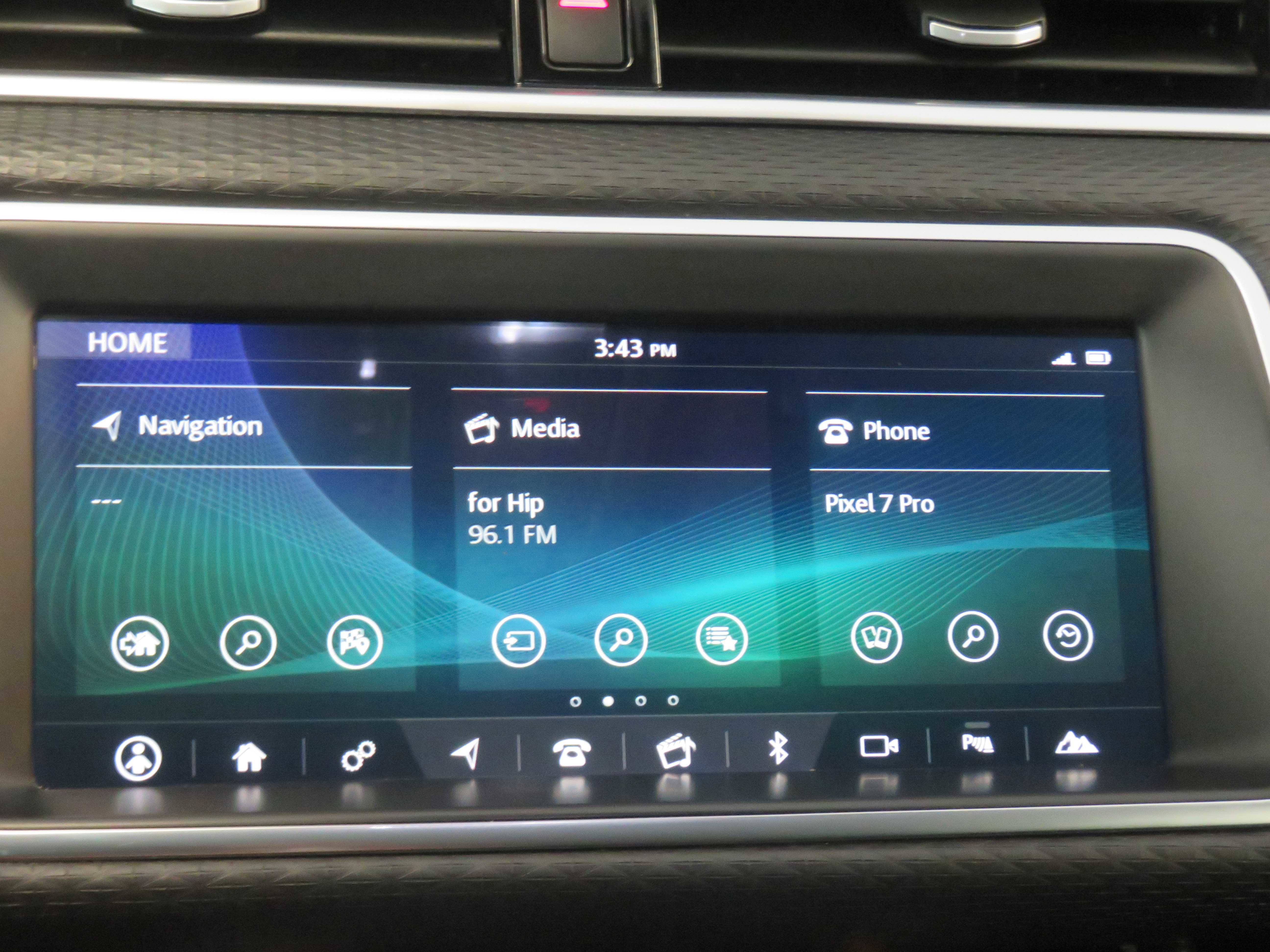 Used 2020 Land Rover Range Rover Evoque S image 38