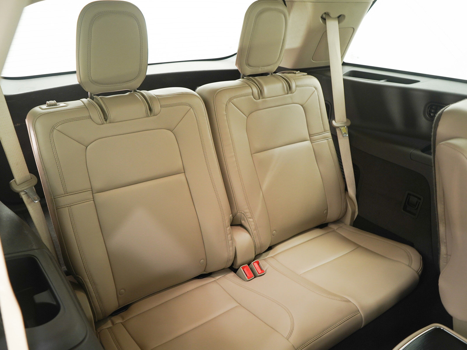 Used 2020 Lincoln Aviator Grand Touring w/ Equipment Group 301A image 17