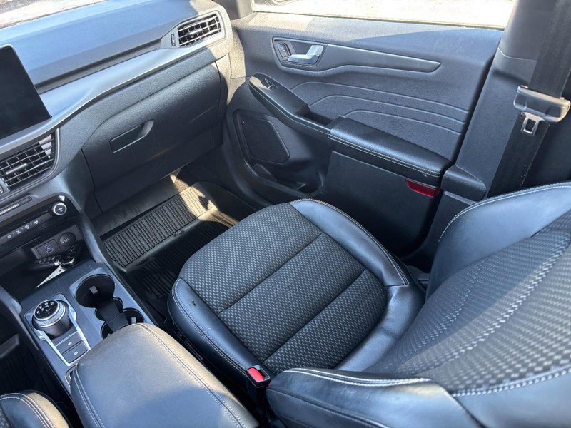Used 2023 Ford Escape SE FWD image 15