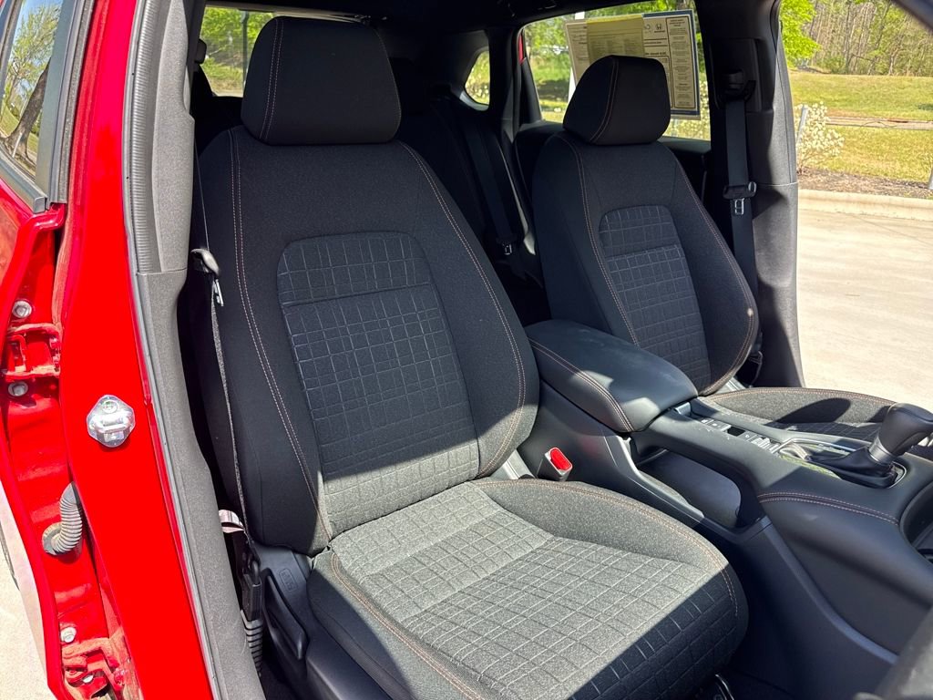 Certified 2024 Honda HR-V Sport image 30