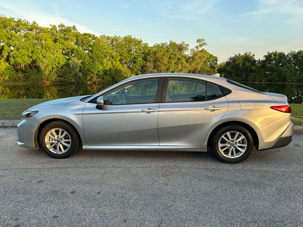 Used 2025 Toyota Camry LE w/ Convenience Package image 2