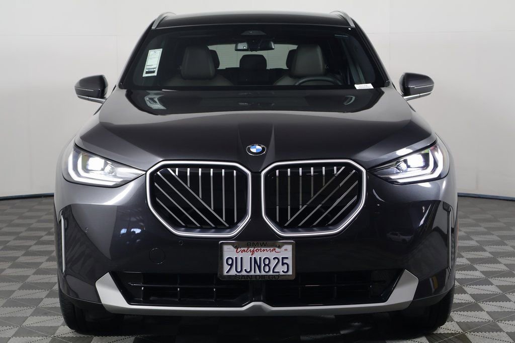 Used 2025 BMW X3 xDrive30i w/ Convenience Package image 2