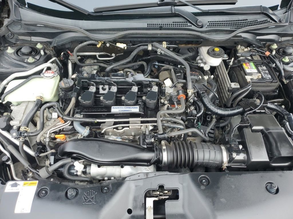 Used 2018 Honda Civic Sport image 12