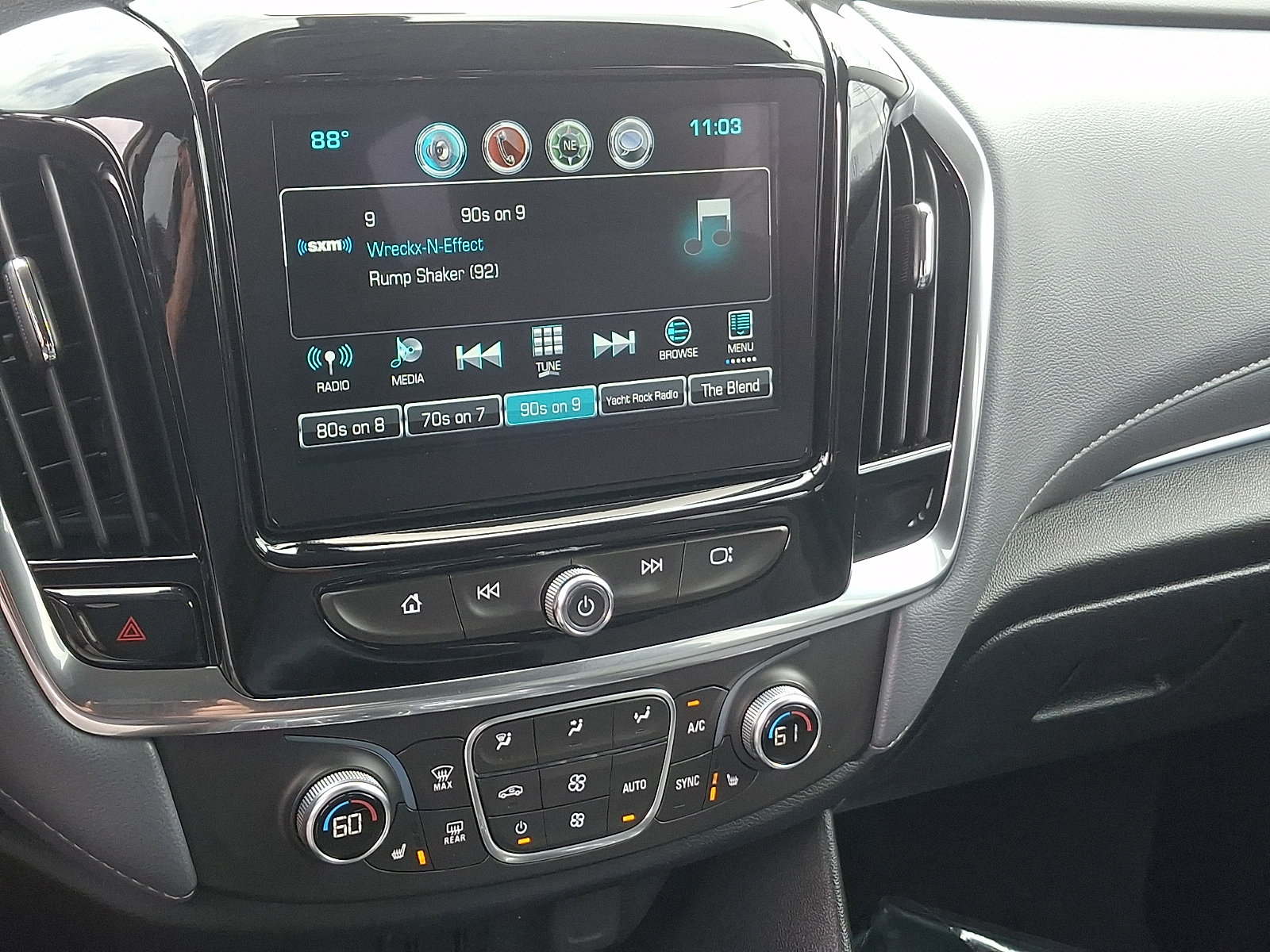Used 2019 Chevrolet Traverse LT FWD image 19