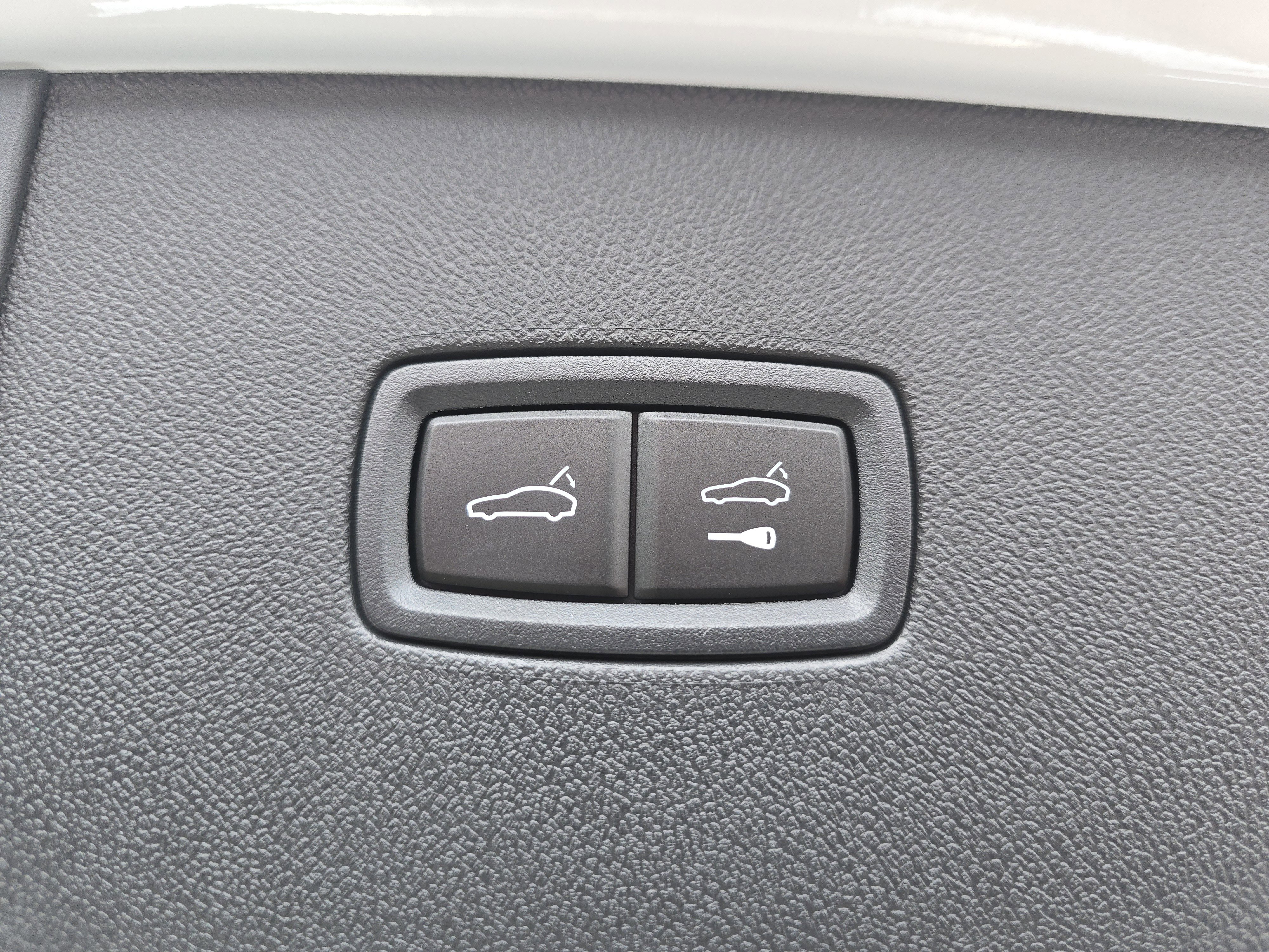 New 2026 Porsche Cayenne Coupe image 16