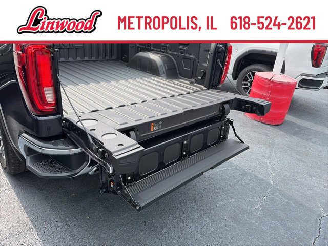 New 2026 GMC Sierra 1500 SLT w/ SLT Premium Plus Package image 9