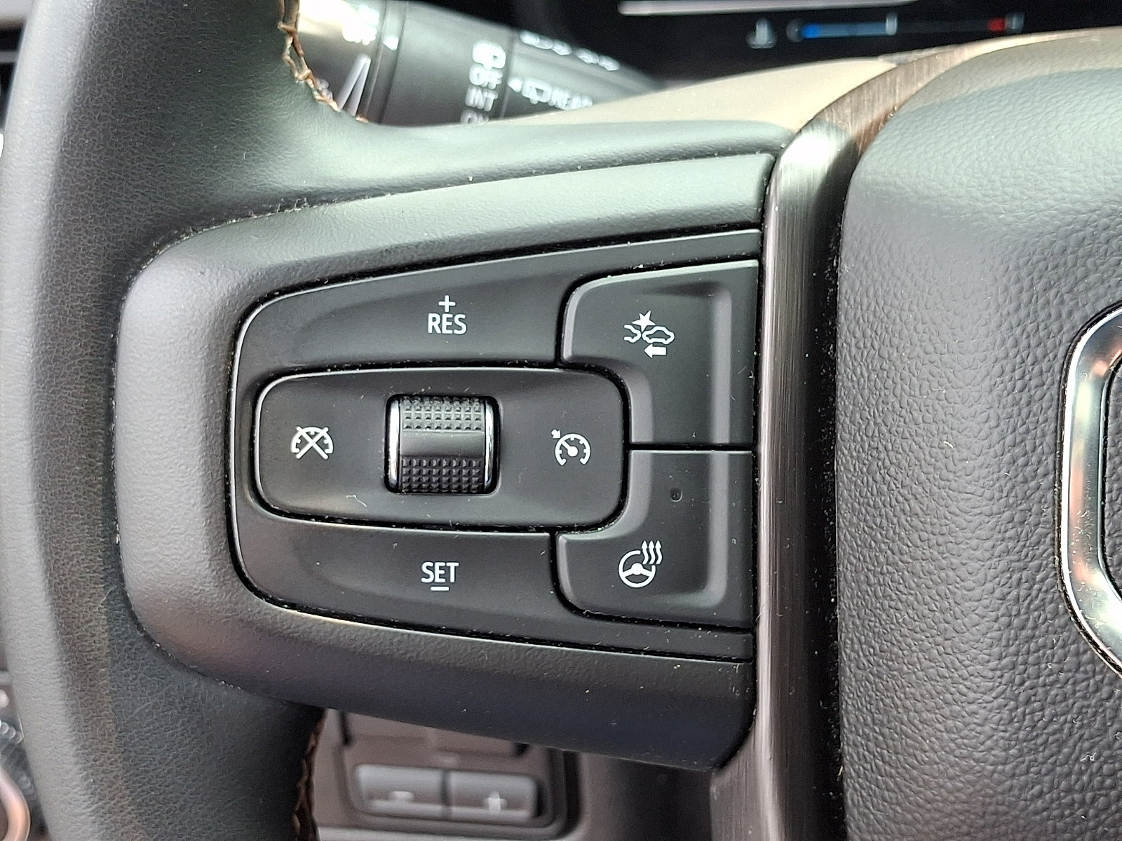 Used 2023 GMC Yukon AT4 w/ AT4 Premium Plus Package AWD/4WD image 22