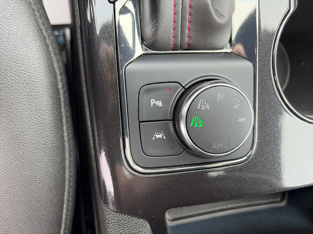 Used 2024 Chevrolet Blazer RS w/ Driver Confidence II Package image 25