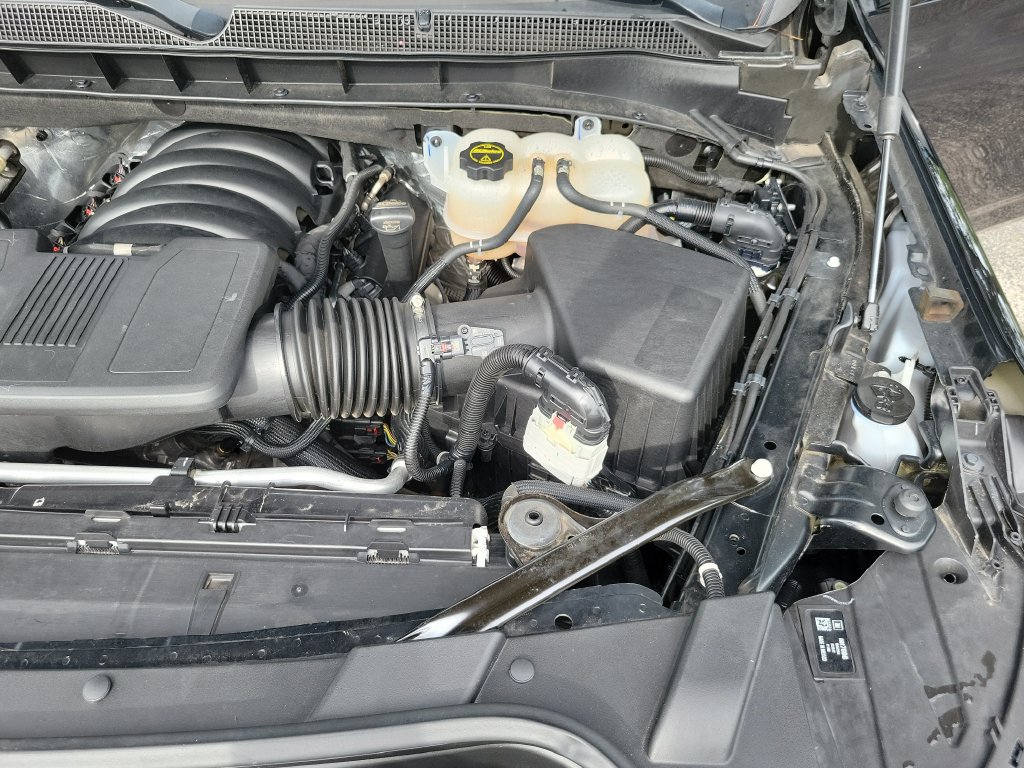 Used 2024 Chevrolet Suburban LT AWD/4WD image 41