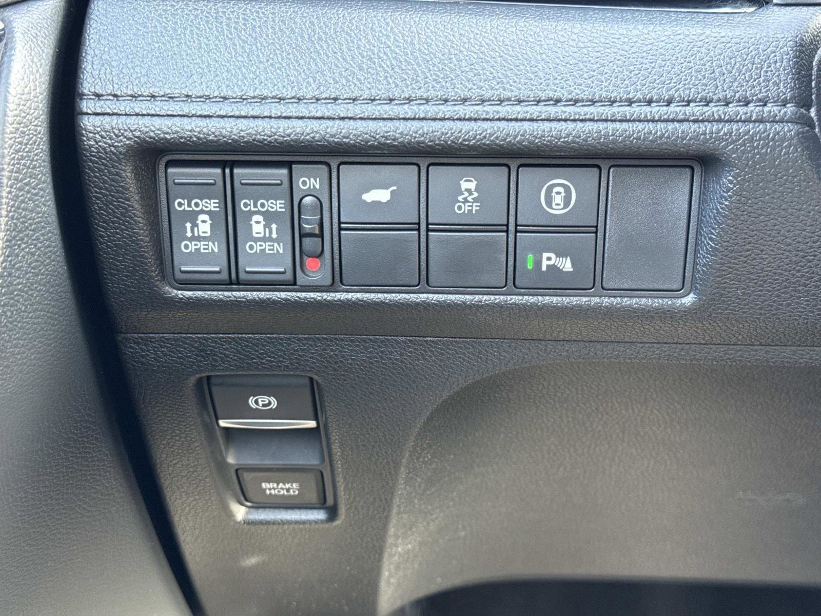 Used 2023 Honda Odyssey Elite image 14