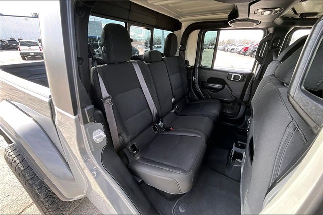 Used 2021 Jeep Gladiator Sport image 26