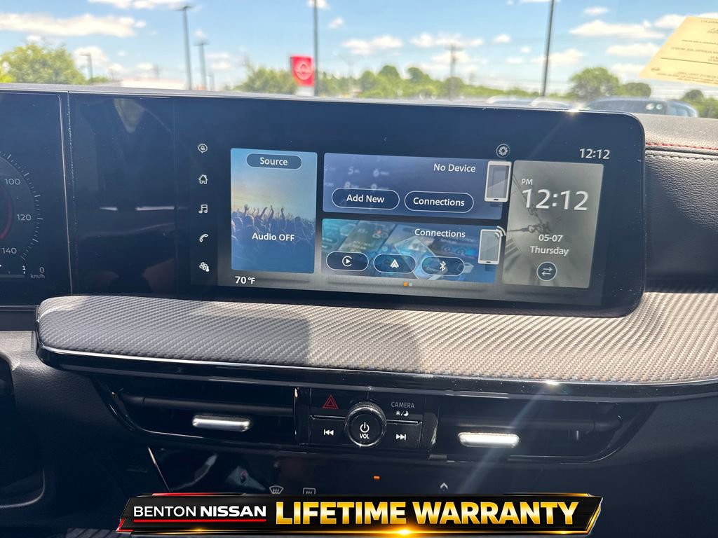 Used 2025 Nissan Kicks SR FWD image 17