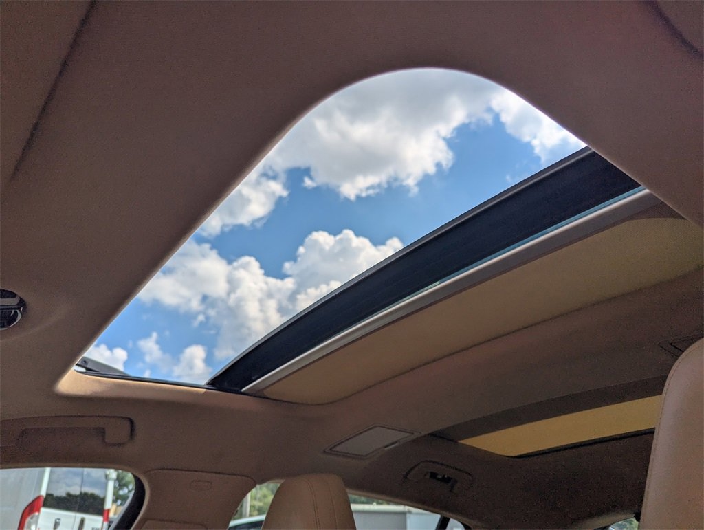 Used 2022 Porsche Panamera 4S Executive image 15