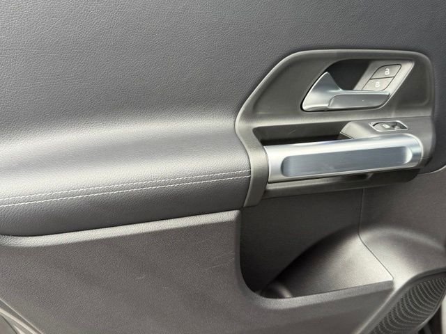 Certified 2021 Mercedes-Benz GLB 250 4MATIC image 23