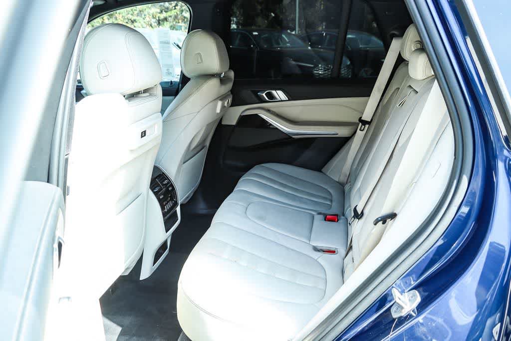 Used 2021 BMW X5 xDrive40i w/ Premium Package AWD/4WD image 19