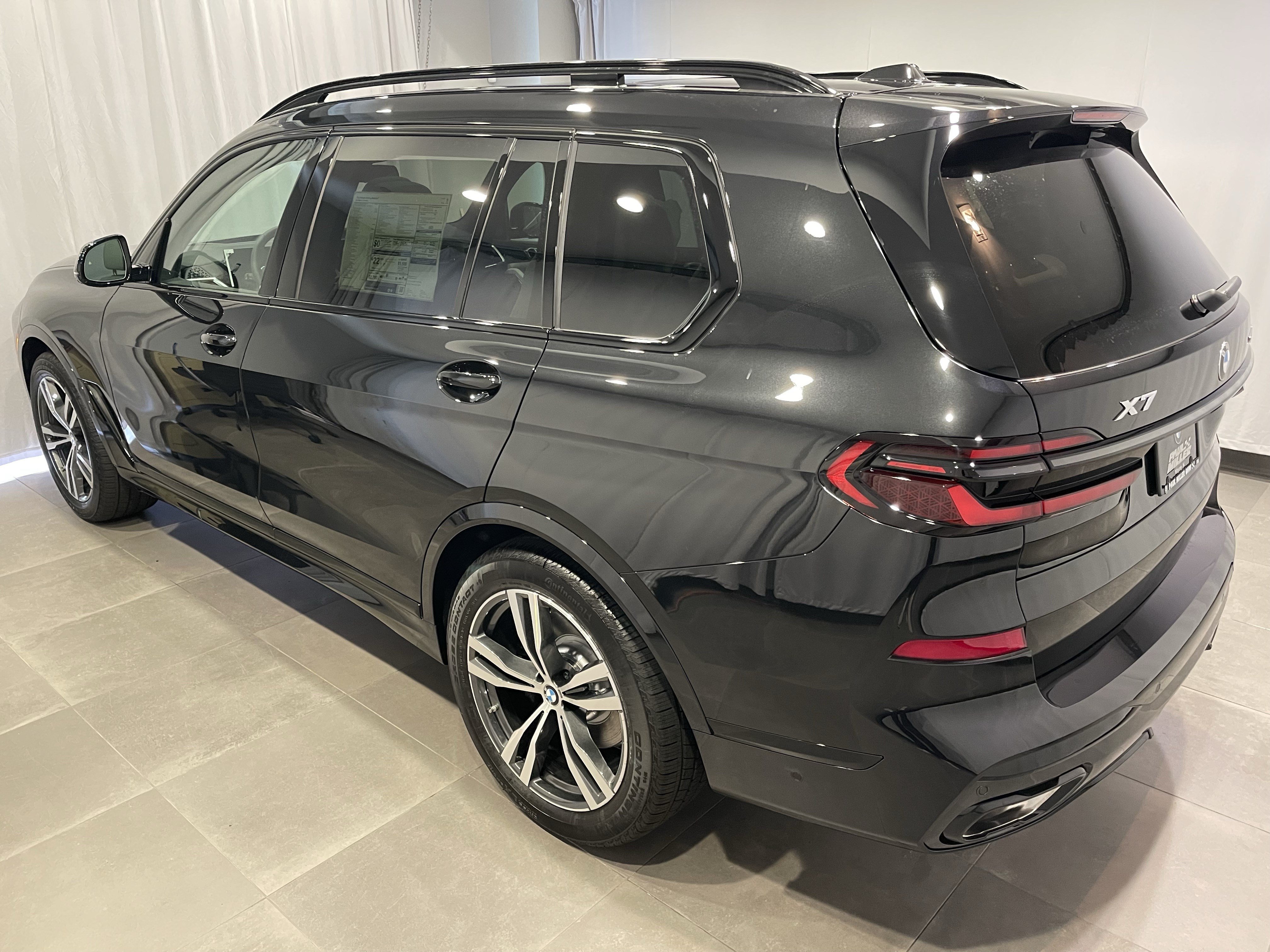 New 2027 BMW X7 xDrive40i w/ M Sport Package AWD/4WD image 4