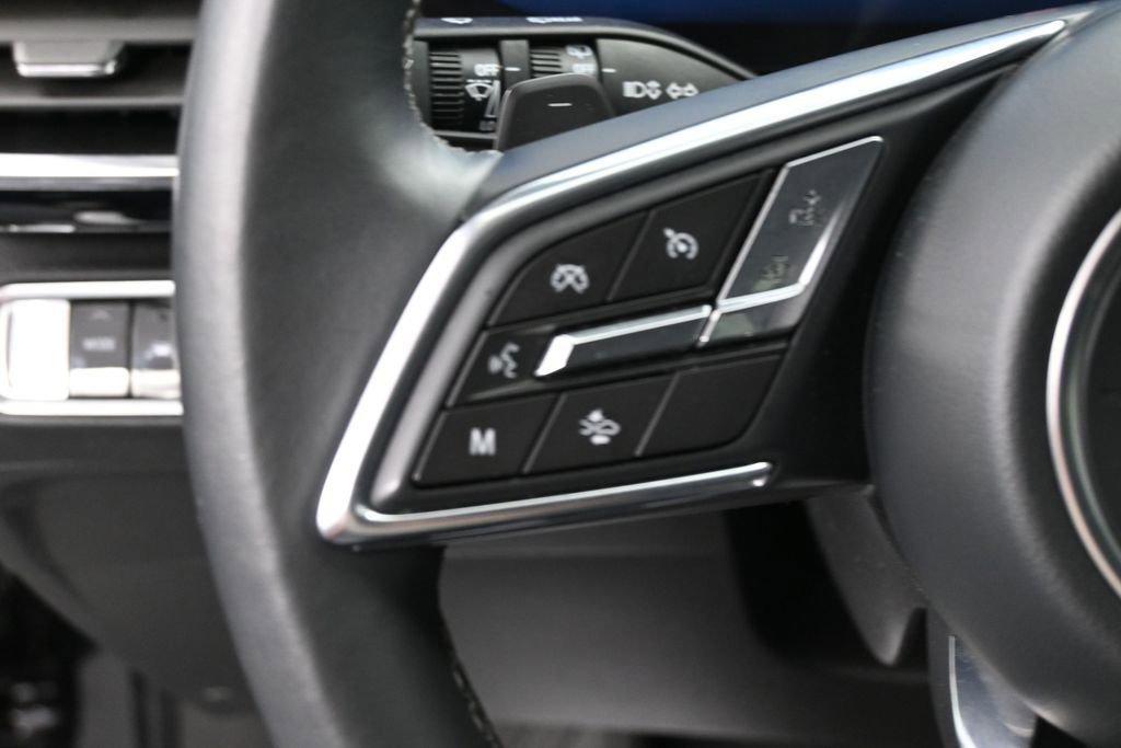 Used 2024 Buick Envision Preferred AWD/4WD image 39