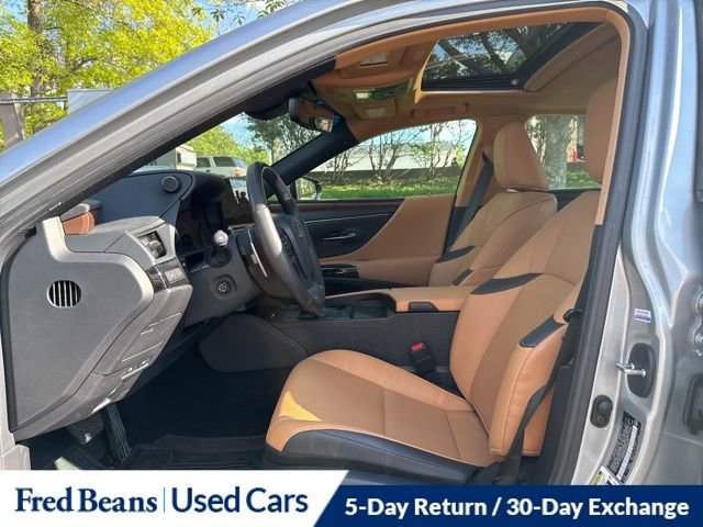 Used 2024 Lexus ES 350 w/ Premium Package FWD image 11