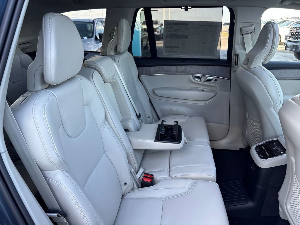 New 2026 Volvo XC90 T8 Ultra w/ Protection Package Premier image 16