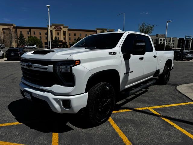 Used 2024 Chevrolet Silverado 3500 LTZ w/ LTZ Plus Package AWD/4WD image 2