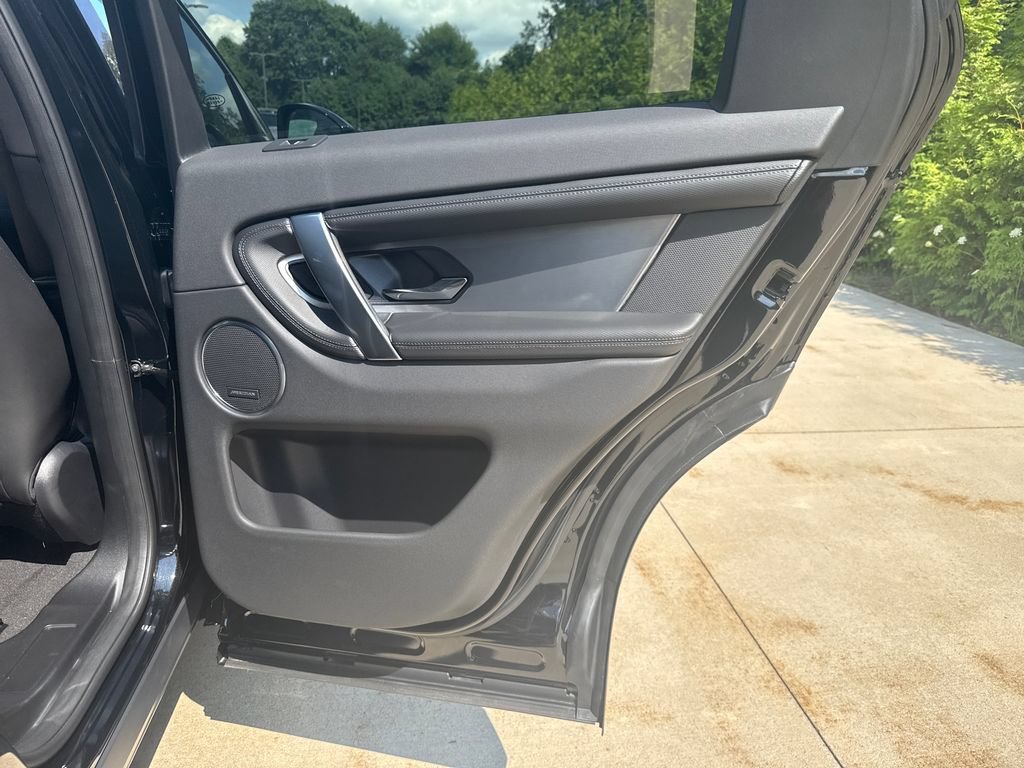 New 2026 Land Rover Discovery Sport Landmark AWD/4WD image 16