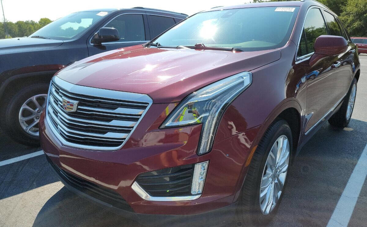 Used 2017 Cadillac XT5 Premium Luxury image 2