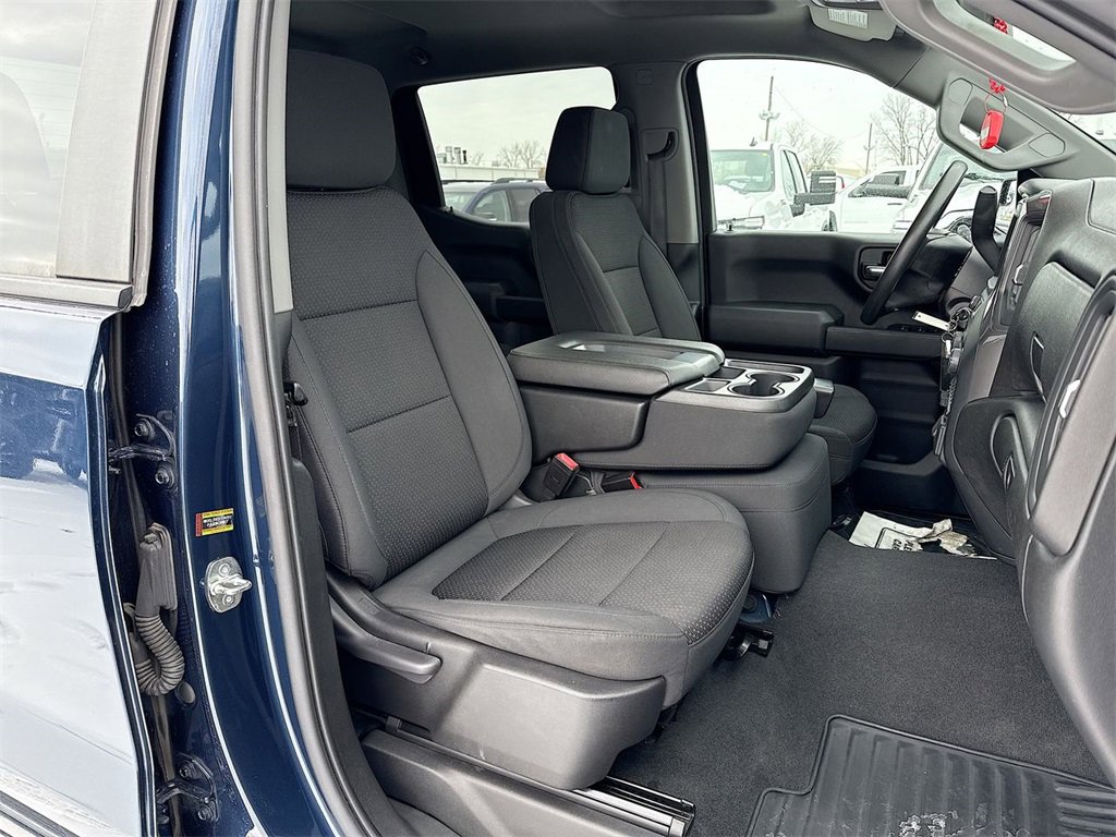 Used 2021 Chevrolet Silverado 1500 Custom w/ LPO, Blackout Package image 25