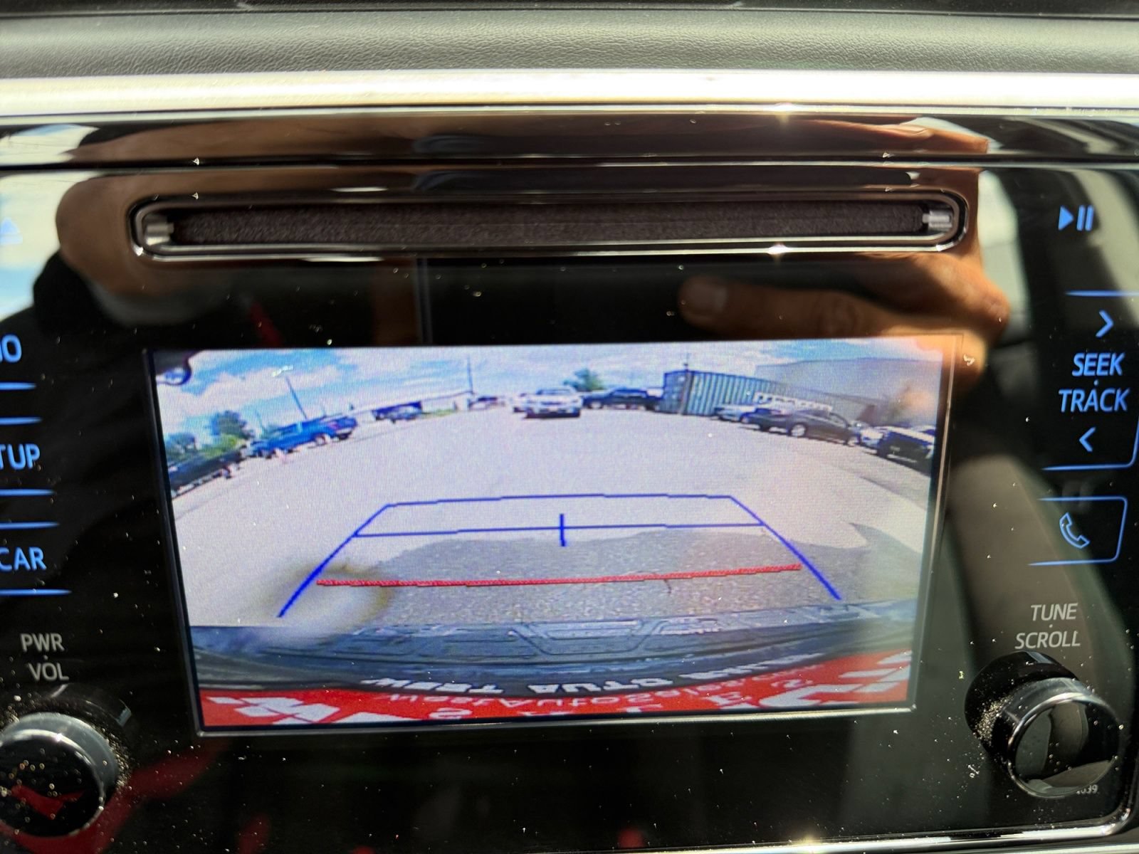 Used 2019 Toyota Corolla LE FWD image 22