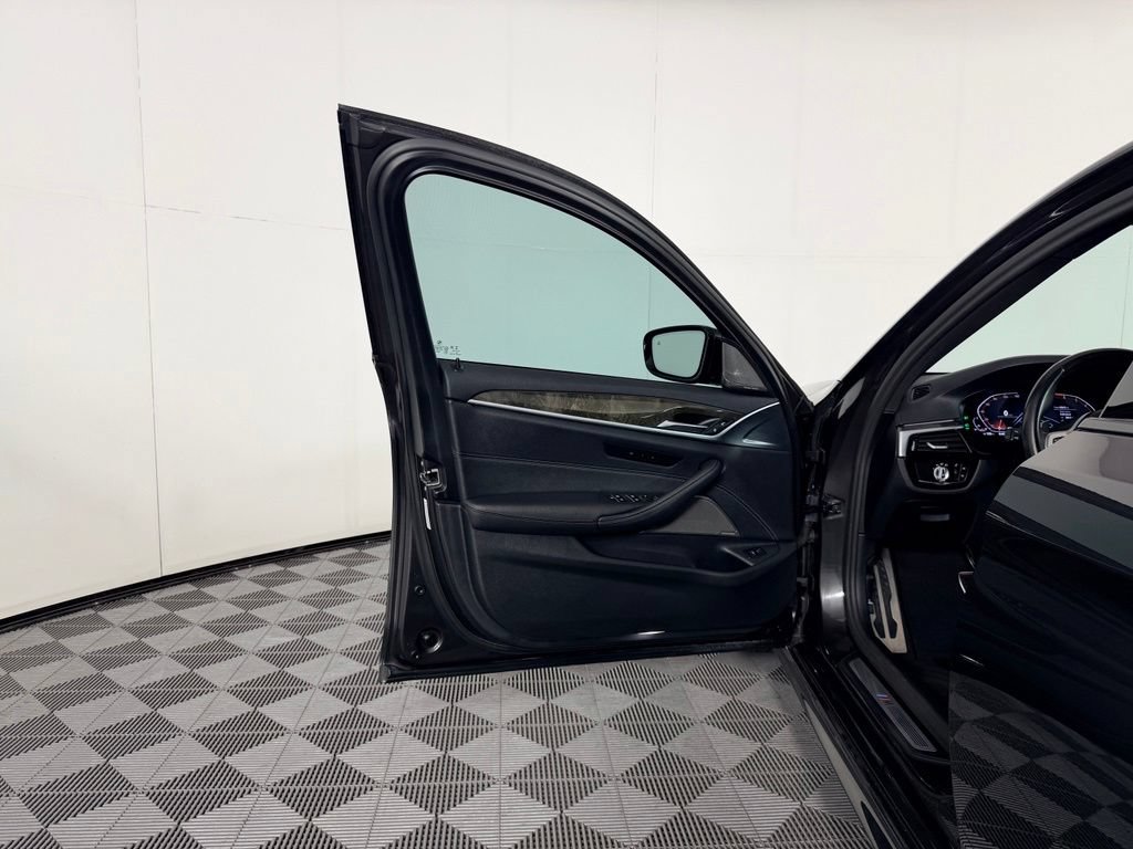 Used 2023 BMW 530i w/ M Sport Package RWD image 22