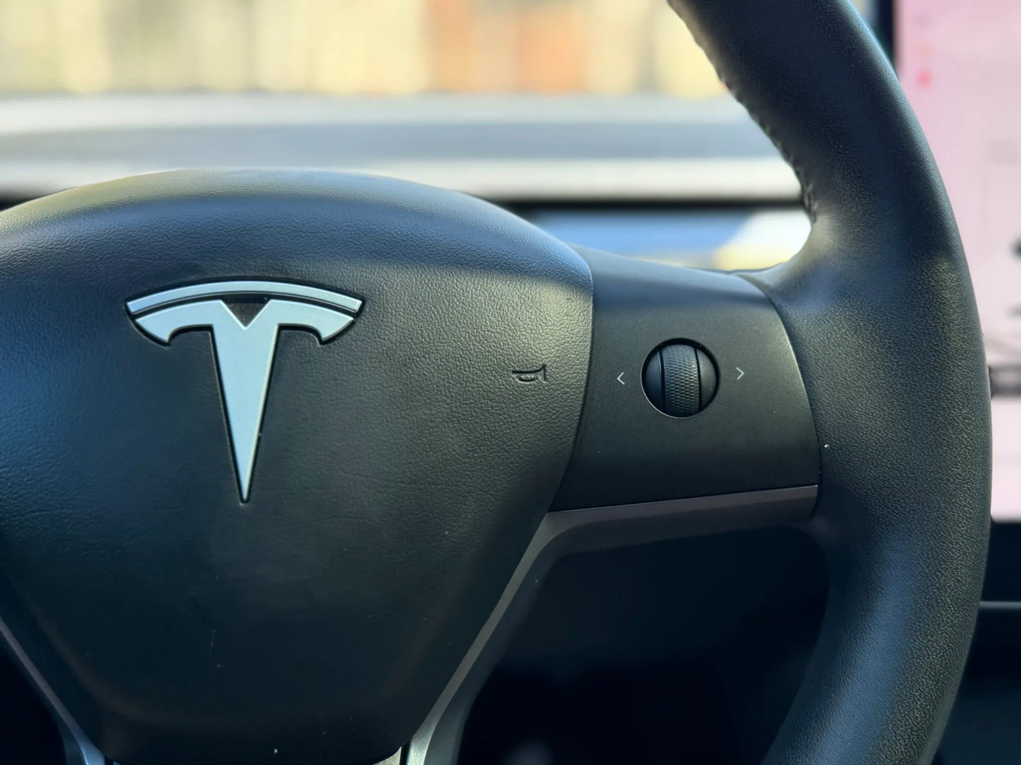 Used 2020 Tesla Model 3 image 25