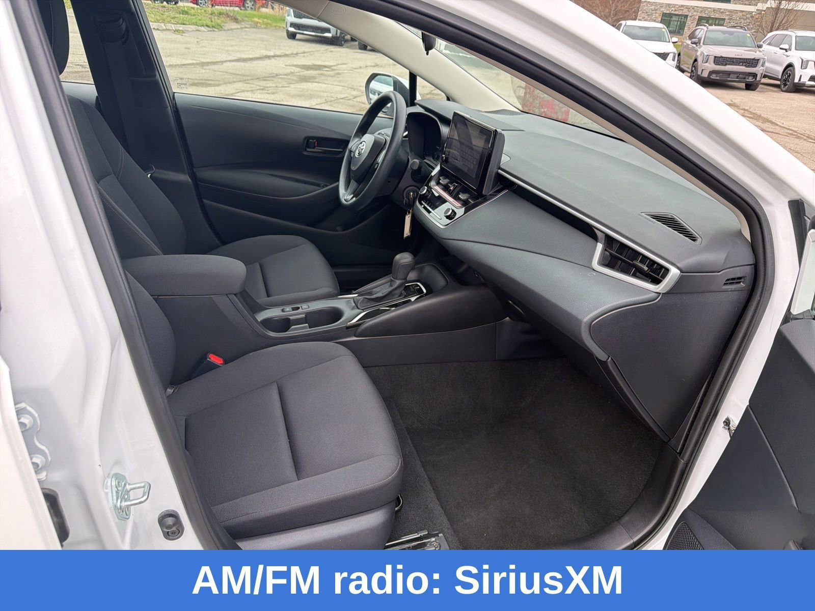 Used 2025 Toyota Corolla LE image 19