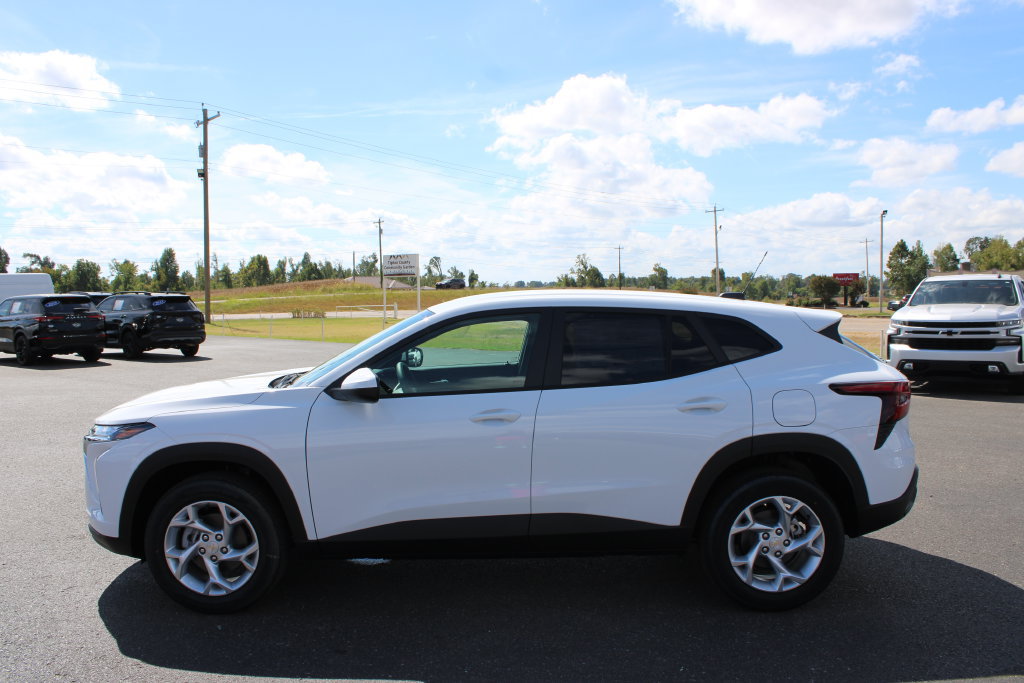 New 2026 Chevrolet Trax LS w/ LS Convenience Package FWD image 6