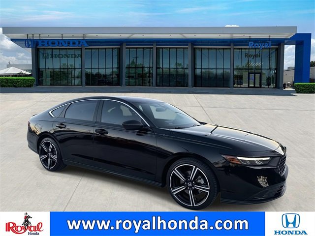 Used 2023 Honda Accord Sport image 1