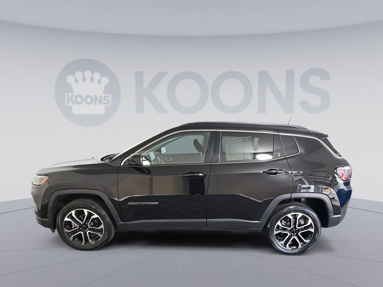 Used 2022 Jeep Compass Limited w/ Sun and Sound Group image 2