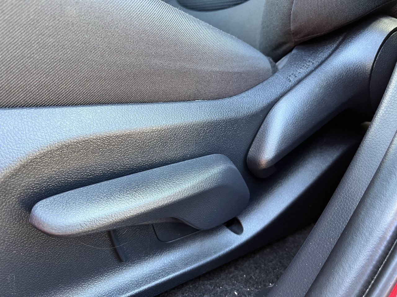 Used 2025 Toyota RAV4 LE image 24