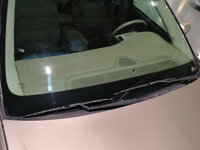 Used 2001 Cadillac De Ville FWD image 25