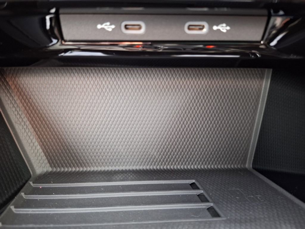 New 2026 Volkswagen GTI SE image 16