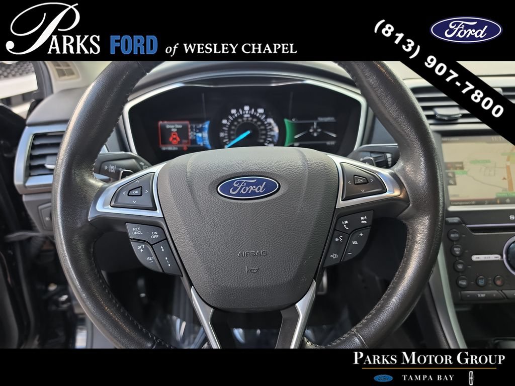 Used 2016 Ford Fusion Titanium FWD image 29