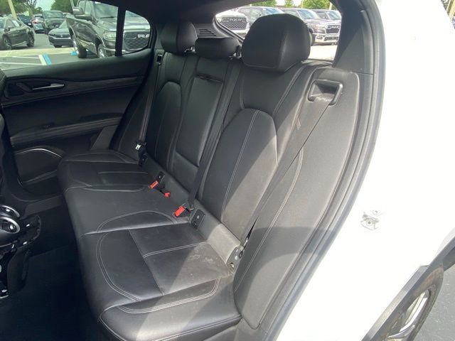 Used 2022 Alfa Romeo Stelvio Sprint RWD image 24