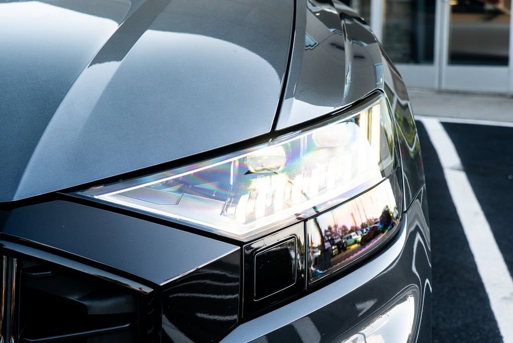 Used 2022 Audi SQ8 Prestige AWD/4WD image 4